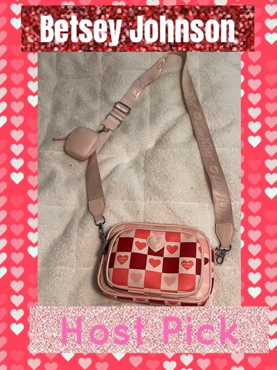 Betsey Johnson Handbags - 💕Host Pick💕Betsey Johnson Pink Checker Heart Crossbody Bag